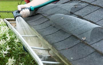 Stryt Issa gutter cleaning costs